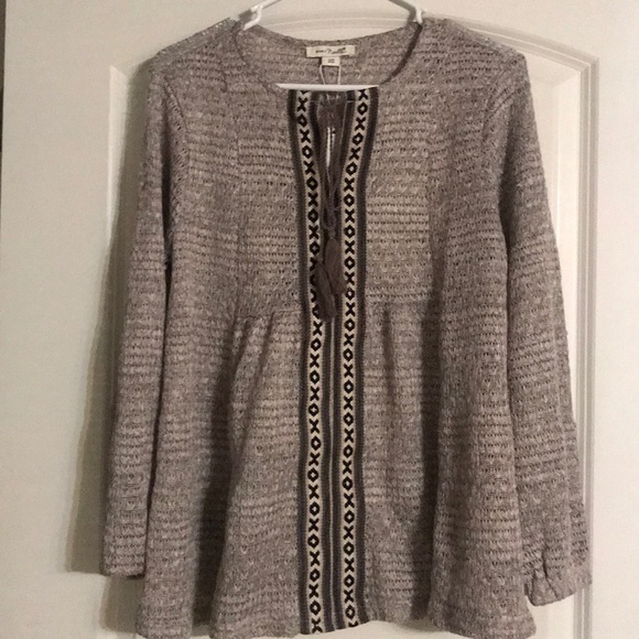 Sweater - Picture 1 of 5